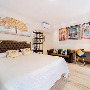 suite-capitn-3.hotelsincadiz.net/